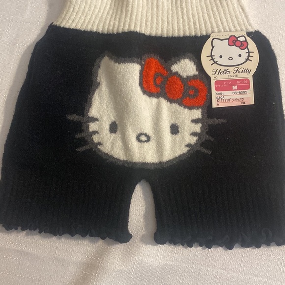 Hello Kitty stretchy shorts for toddler - Picture 9 of 12